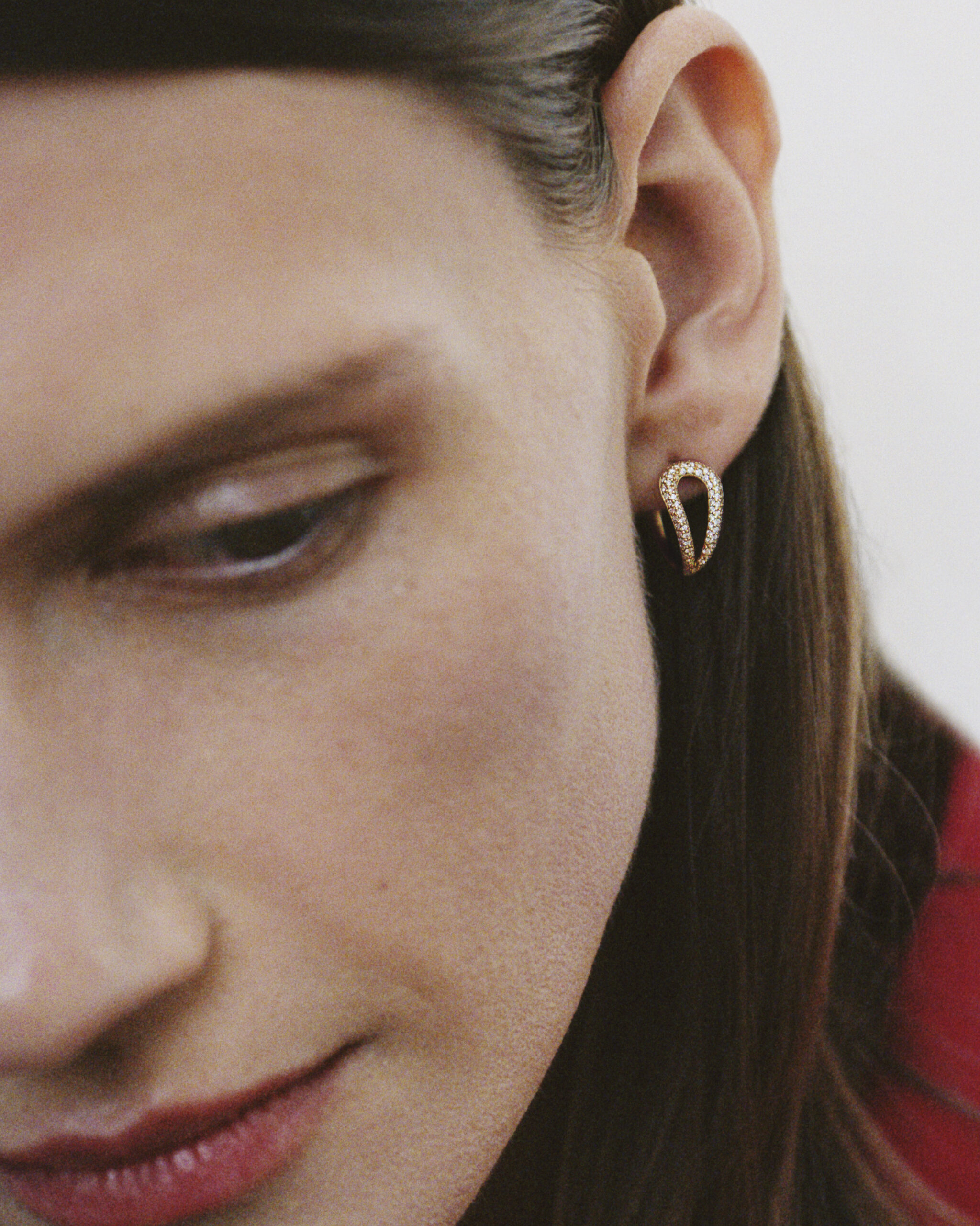 GJ_AW25_BRAND_CAMPAIGN_MERCY_20001835_4X5